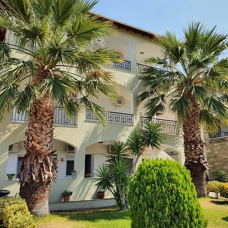 נאוס מרמרס Hotel Pefko מראה חיצוני תמונה