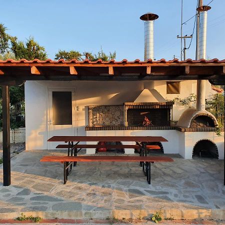 נאוס מרמרס Hotel Pefko מראה חיצוני תמונה