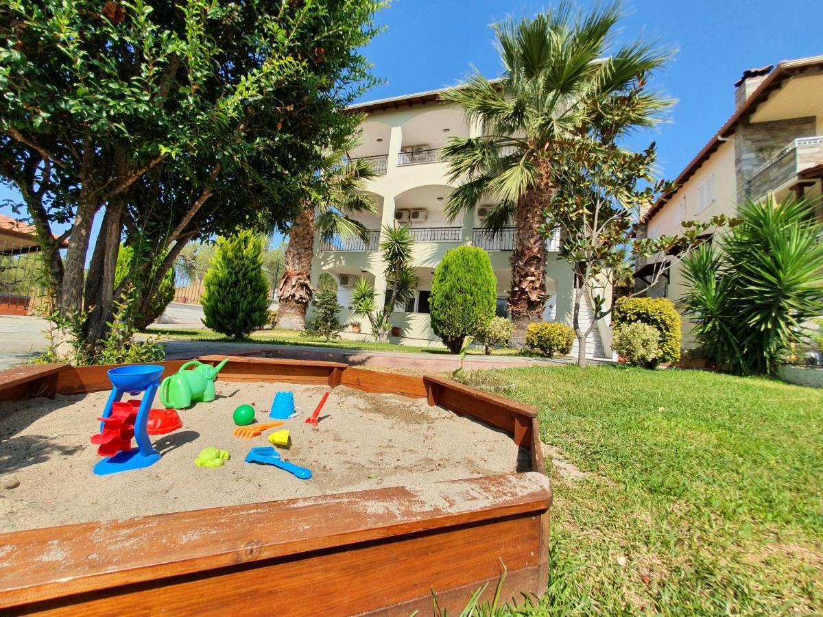 נאוס מרמרס Hotel Pefko מראה חיצוני תמונה