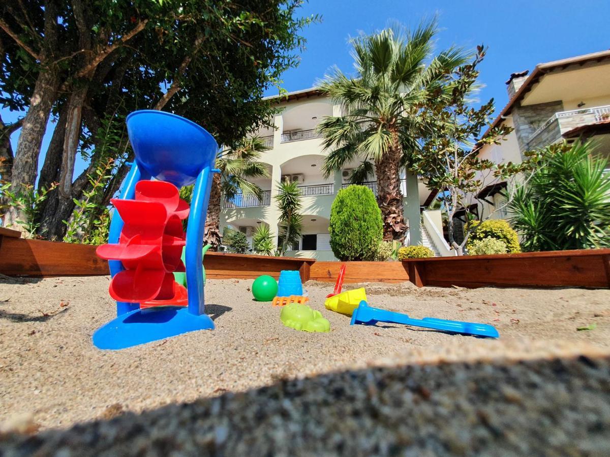 נאוס מרמרס Hotel Pefko מראה חיצוני תמונה